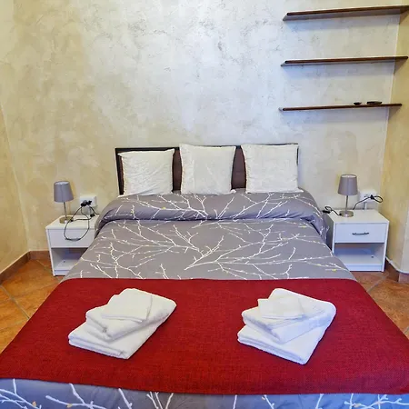 - Frejus Palace Apartamento *