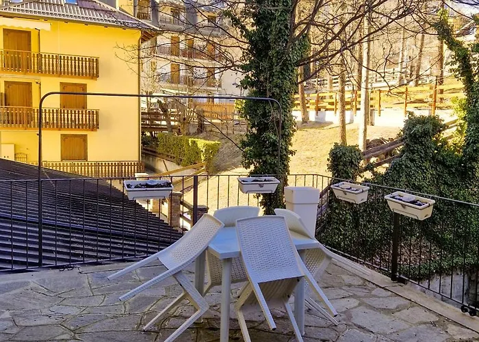 - Frejus Palace アパート バルドネッキア